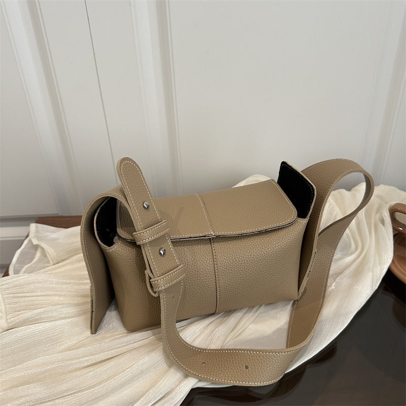 Women's Genuine Korean Eaves Hanging Ear Bag - Crossbody Clutch with Zipper Closure & Hanging Ear Design, Top-Grain Suitable for Korean Drama Outfits,,, Daily Use - Versatile Handbag for Korean Fashion