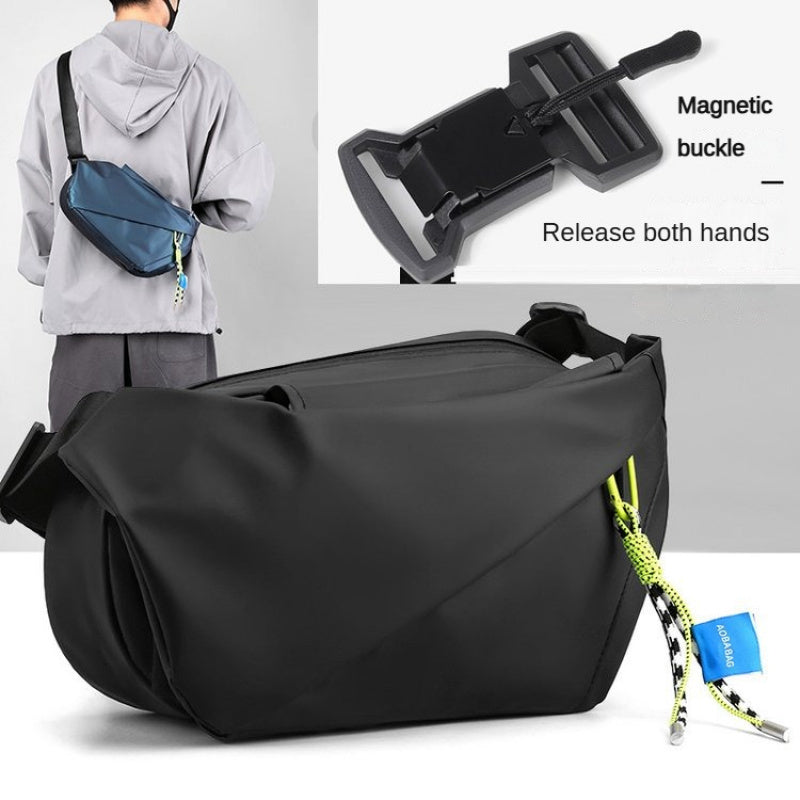 High Quality shoulder bag, high-density nylon fabric, magnetic buckle, flexible, trendy, portable water cup bag, large capacity, fashionable, Men's bag, breathable, smooth zipper, free pendant for same day shipment