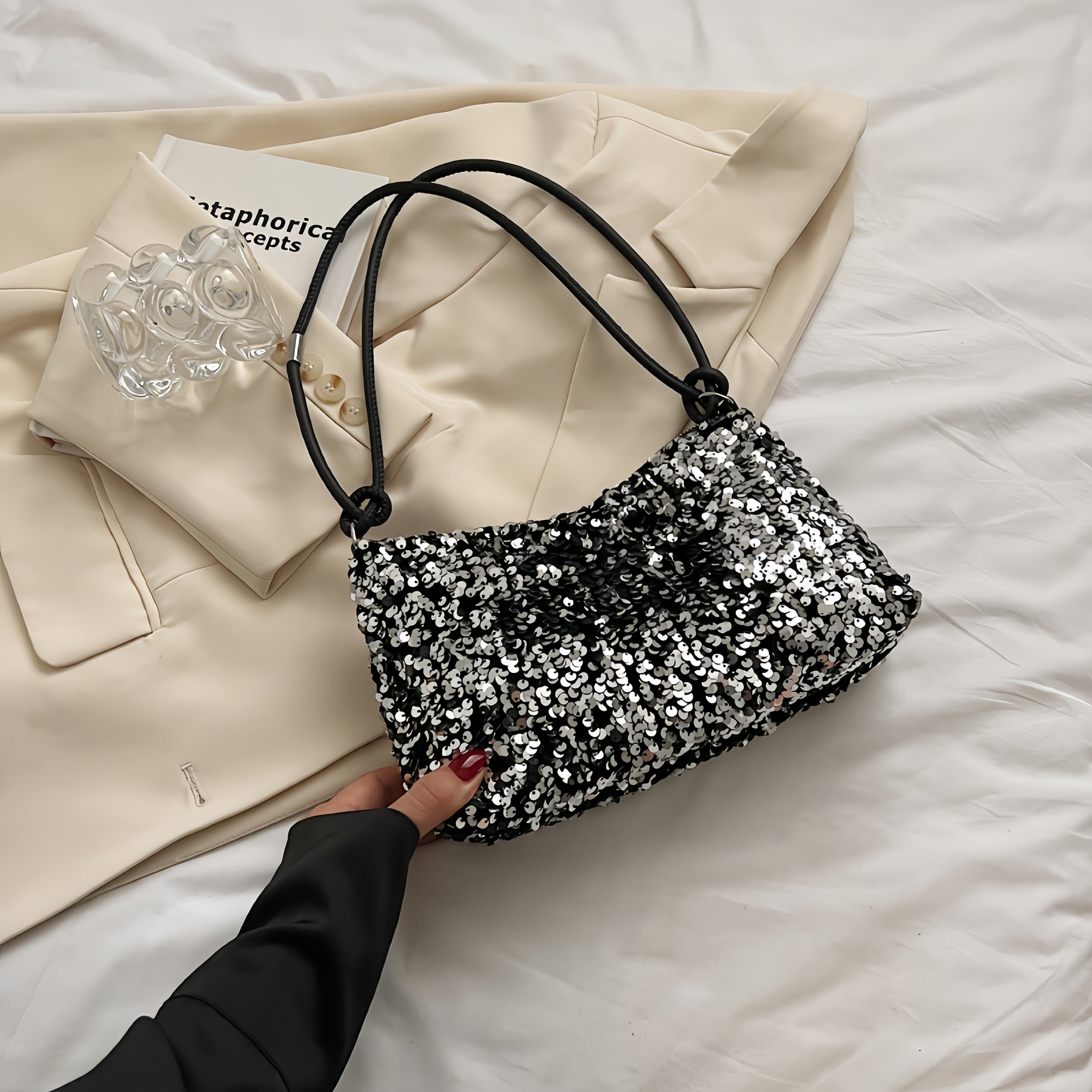 A Stylish Shoulder Bag For Women With Sequins, A Fashionable Handbag For Women With Sequins - With Shoulder Strap. A Very Eye-catching Bag For Fashionable Women With A Lot Of Personality. Large Capacity, With Zipper, Suitable For Various Occasions.